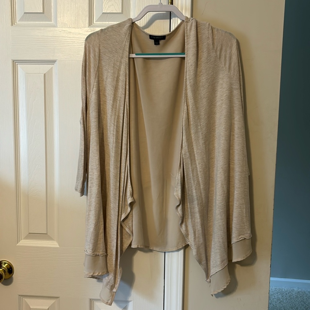 Tan cardigan lane Bryant 14/16